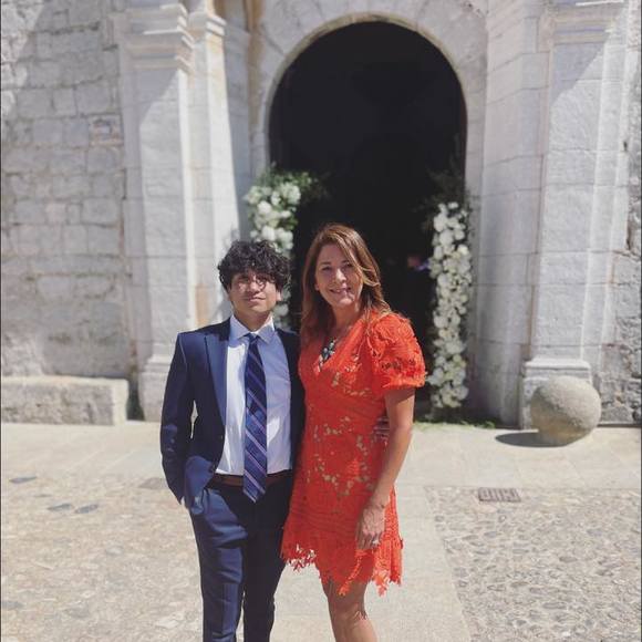 Meet your Posher, Amy - Picture 1 of 1